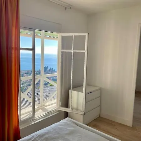 Maison Mentonnaise, Vue Panoramique Sur